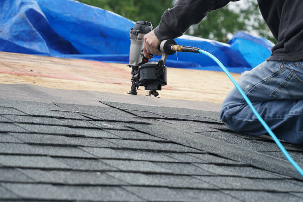 Best Roof Maintenance and Cleaning  in Raymond, WA